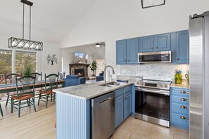 ハウス ベッド (複数台) プールアクセス (Woodlands Lake Oasis) | 専用キッチン