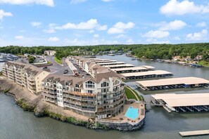 Exterior - Lakeview Condo w/ 2 Pools & Beach - Family Fun Awaits at 21mm (Osage Beach)