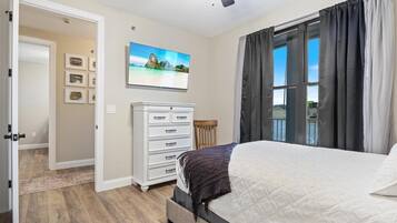 Condo, Multiple Beds, Patio (Topsider Tower) | 3 bedrooms, individually decorated, individually furnished, bed sheets