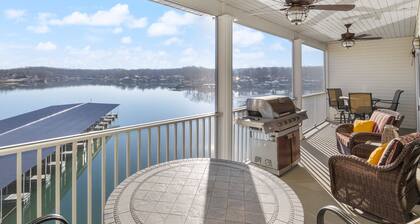 Beautiful Cove Views & Plenty Relaxing Spaces