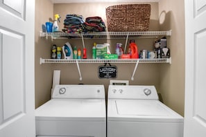 公寓客房, 多張床, 可使用泳池 (Lake Daze Retreat) | 洗衣