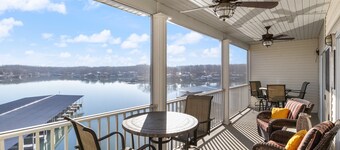 Beautiful Cove Views & Plenty Relaxing Spaces