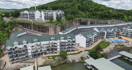 Steps to Water, Serene View, Updated Condo Family Fun w/ 3 Pools in Camdenton