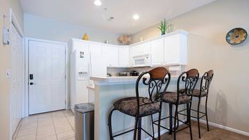 Appartamento, letti multipli, patio (Lake Escape) | Cucina privata