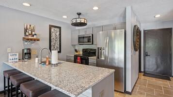 Condo, Multiple Beds, Pool Access (Happy Daze) | Private kitchen