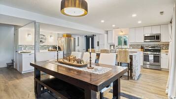 House, Multiple Beds, Patio (Chateau Relaxo) | 3 bedrooms, individually decorated, individually furnished, bed sheets