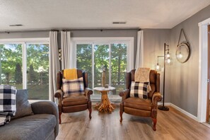 منزل - عدة أسرّة - برواق (Chateau Relaxo) | منطقة المعيشة