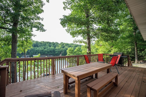 Lake Cabin & Dock - A True Ozarks Experience!