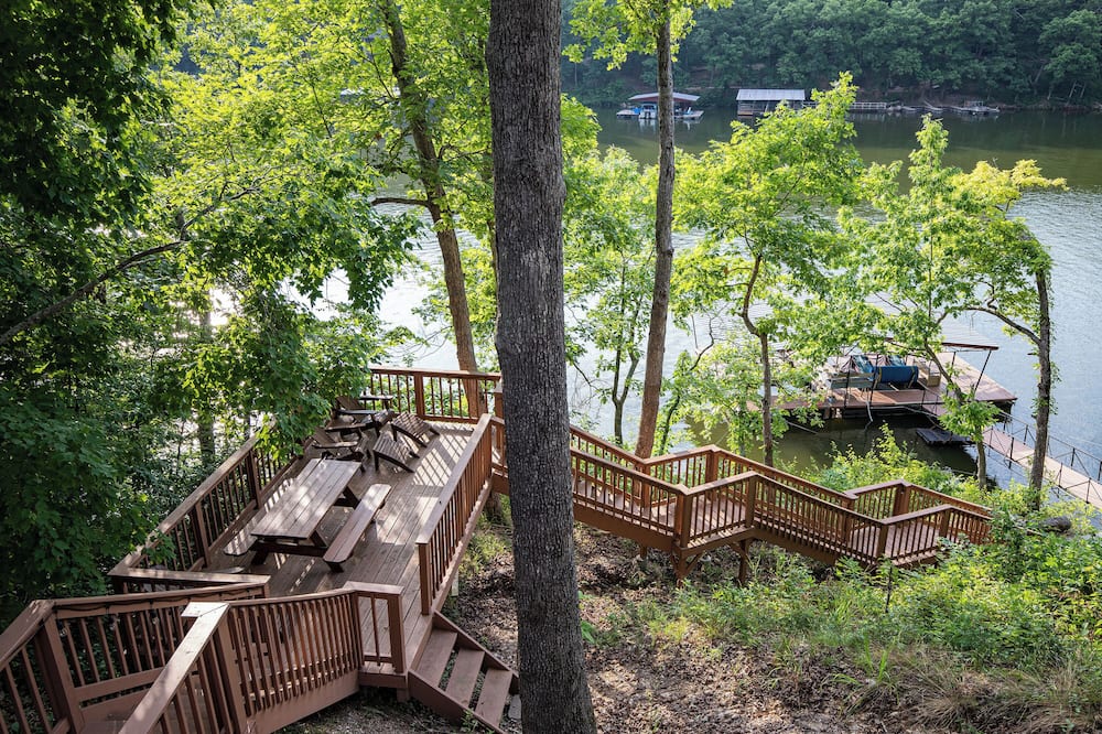 Lake Cabin & Dock - A True Ozarks Experience! - Missouri