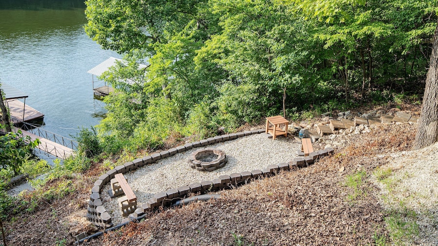 Lake Cabin & Dock - A True Ozarks Experience!