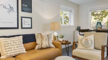 Casa, várias camas, varanda (Missouri Belle) | Área de estar