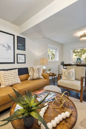 House, Multiple Beds, Patio (Missouri Belle) | Living area