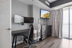 คอนโด, หลายเตียง, อ่างน้ำร้อน (Sunset Cove) | ภายใน