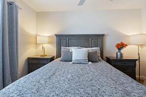 Condo, Multiple Beds, Hot Tub (Sunset Cove) | 3 bedrooms, individually decorated, individually furnished, bed sheets