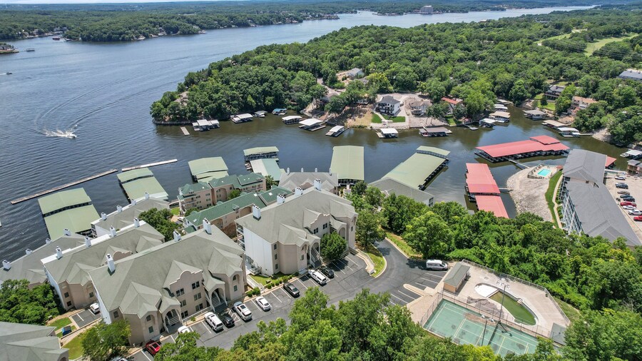 Prime Spot, Breathtaking Views, Nearby Attractions