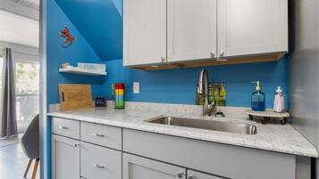 Ferienhaus, Mehrere Betten, Terrasse (Changes In Attitude) | Innenbereich