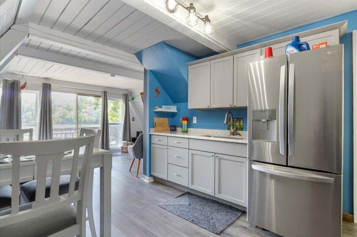 House, Multiple Beds, Patio (Changes In Attitude) | Private kitchen