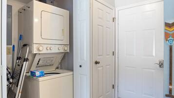 Condo, Multiple Beds, Patio (Lake Vibin') | Laundry