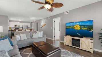 Condo, Multiple Beds, Pool Access (Gibson's Getaway) | Living area