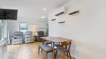 House, Multiple Beds, Patio (Gains Place) | 2 bedrooms, individually decorated, individually furnished, bed sheets