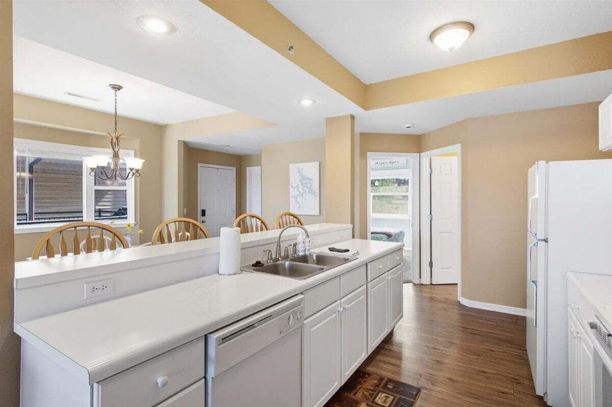 Kondominium, Beberapa Tempat Tidur, patio (Sunkissed Cove) | Dapur pribadi