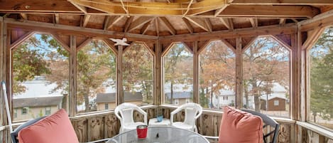 House, Multiple Beds, Patio (Fireside Landing) | Outdoor dining