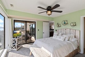 Appart'hôtel, plusieurs lits, patio (Cozy Cove Escape)