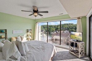 Bloc d'apartaments, diversos llits, pati (Cozy Cove Escape) | 2 dormitoris, decoració individual, mobiliari individual i roba de llit 