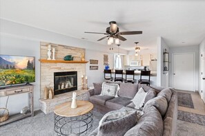 Condo, Multiple Beds, Patio (Cozy Cove Escape) | Living area