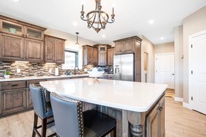 Maison, Plusieurs lits, patio (All Docked Out) | Cuisine privée | Cafetière-théière