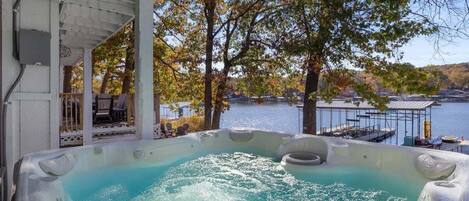 مغطس سبا خارجي