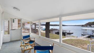 Rumah, Beberapa Tempat Tidur, patio (CeCe's Sunset) | Pemandangan dari kamar