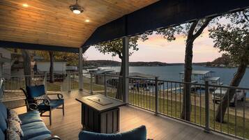 House, Multiple Beds, Patio (CeCe's Sunset) | View from room