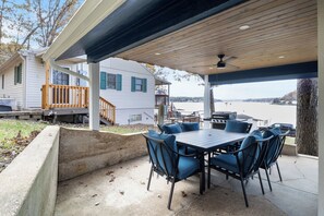 Outdoor dining - Sunset & Lake Views, Outdoor Dining & Seats (Gravois Mills)