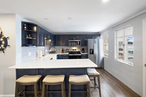 單棟房屋, 多張床, 露台 (CeCe's Sunset) | 私人廚房