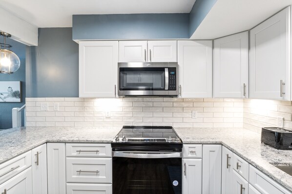 Kondominium, Beberapa Tempat Tidur, patio (Castaway Cove Unit 6) | Dapur pribadi