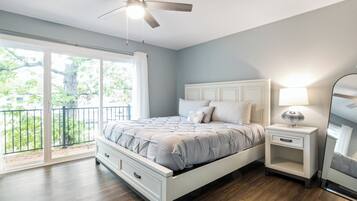 Condo, Multiple Beds, Patio (Castaway Cove Unit 6) | 3 bedrooms, individually decorated, individually furnished, bed sheets