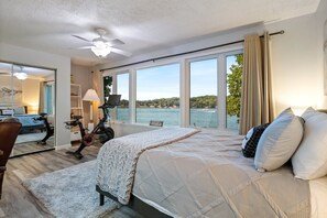 House, Multiple Beds, Patio (Lakeside Getaway) | 3 bedrooms, individually decorated, individually furnished, bed sheets