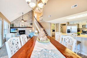 House, Multiple Beds, Patio (Sunset Siesta) | 3 bedrooms, individually decorated, individually furnished, bed sheets