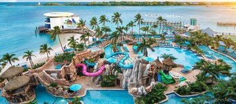 Margaritaville Waterpark Oceanfront Double Room Balcony