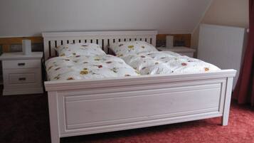 Bügeleisen/Bügelbrett, WLAN, Bettwäsche