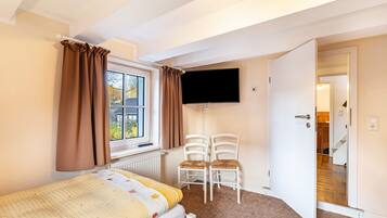 6 chambres, fer et planche Ă repasser, Wi-Fi, draps fournis