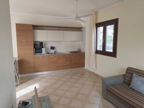 Apartament clàssic, 1 dormitori, pati, vistes al jardí | Cuina privada