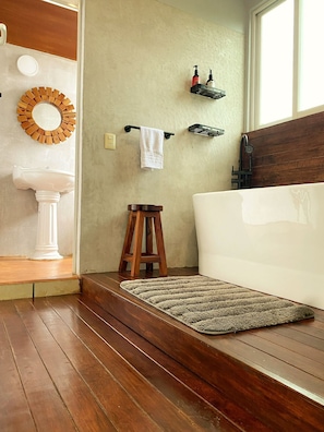 Handtücher, Toilettenpapier