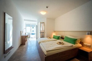 1 habitación, wifi y ropa de cama