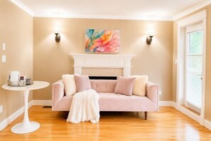 Room - Vancouver Red House (Coquitlam)