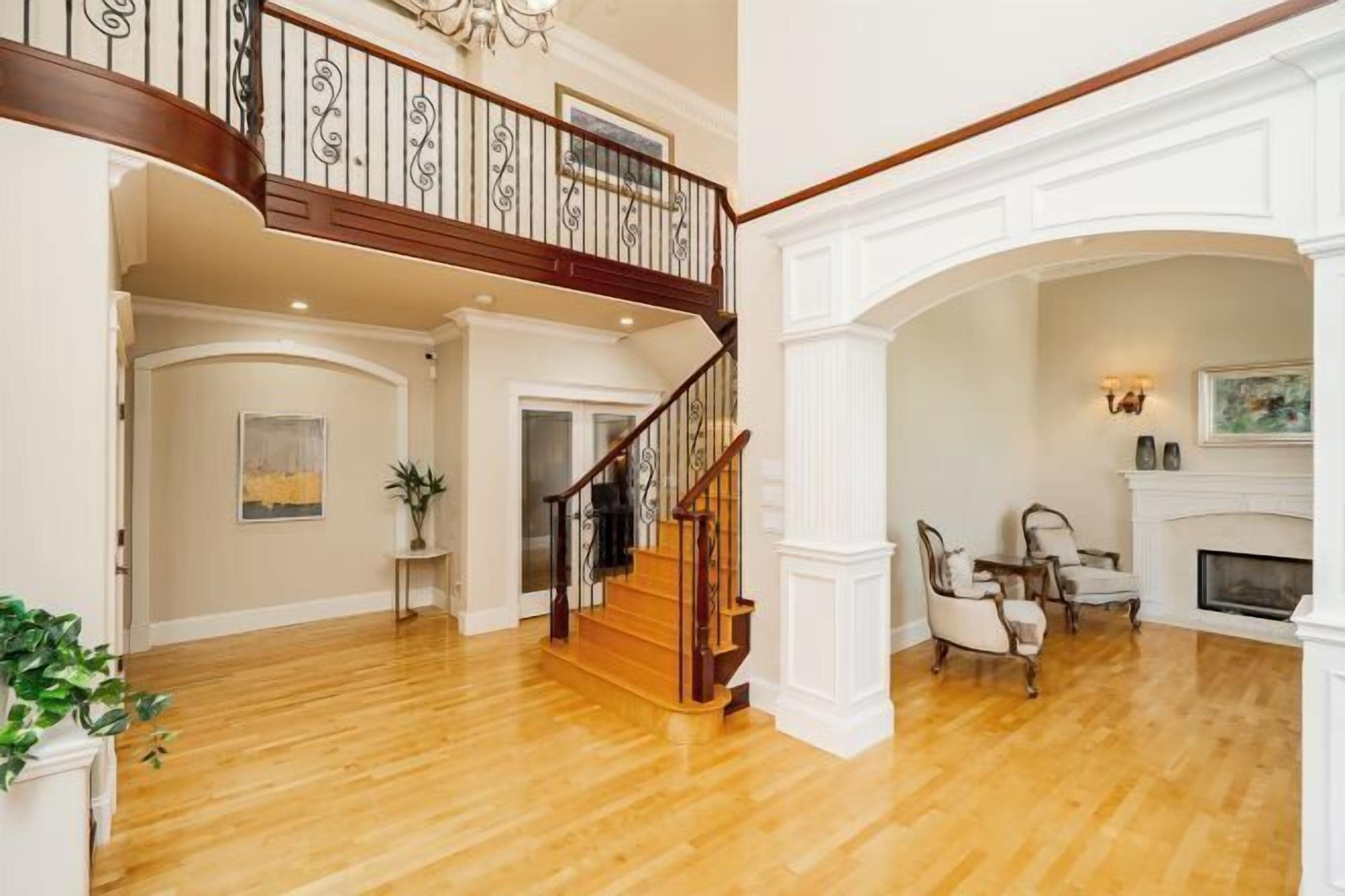 المنشأة من الداخل