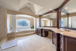 Room - Vancouver Red House (Coquitlam)