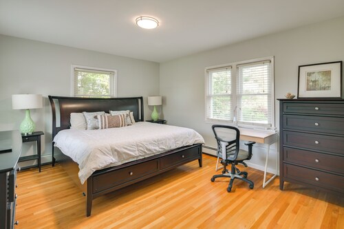 Train to Boston! Cozy Apartment in Winchester