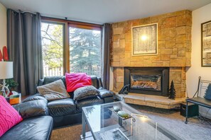 Televisión, chimenea